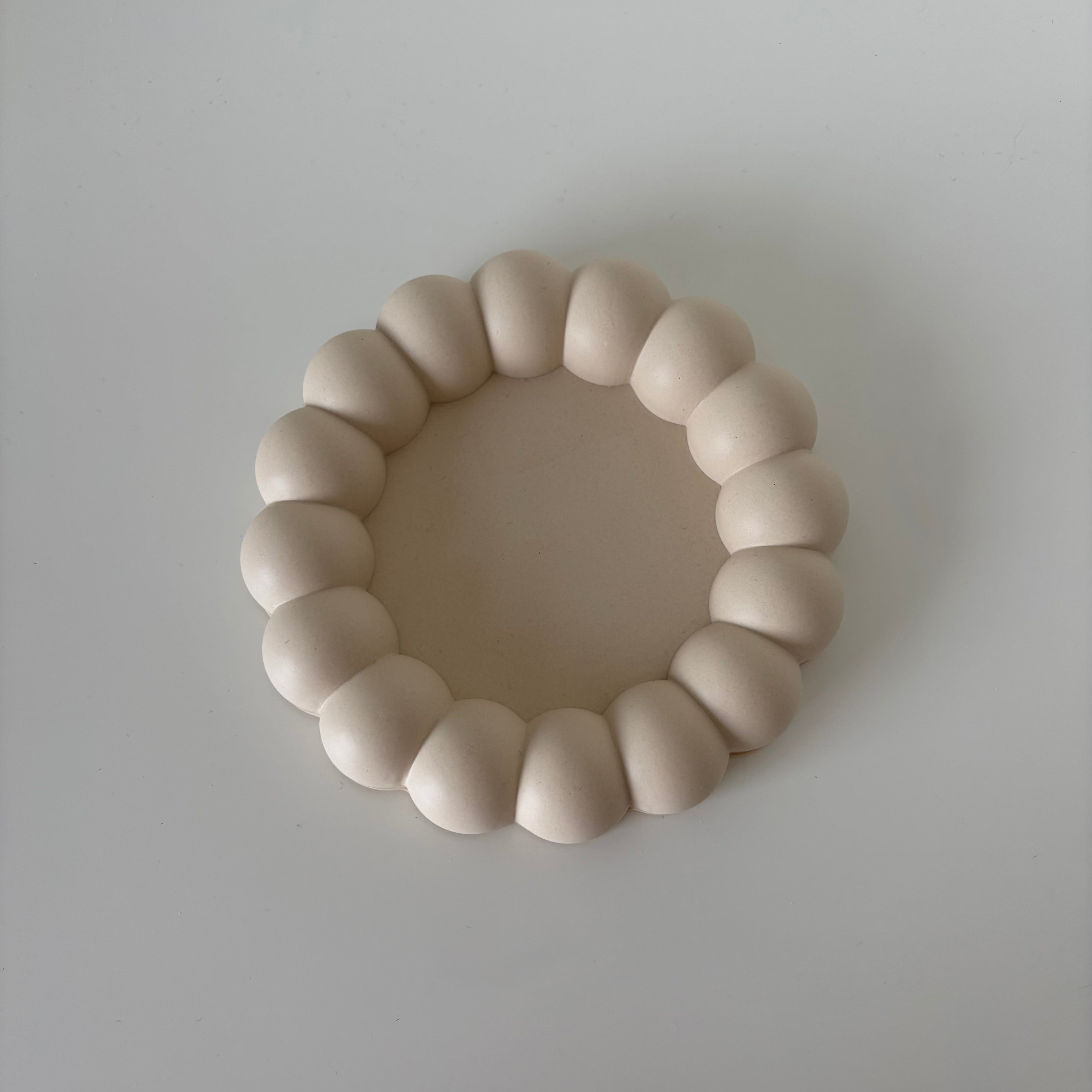 Bloom Tray – Handmade Jesmonite Jewelry Tray – Koze Collection